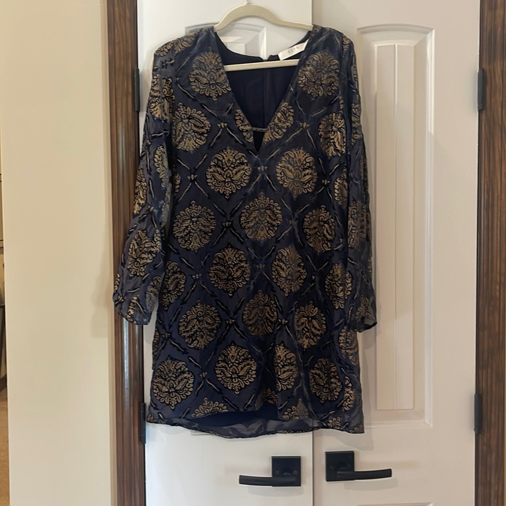 Open shoulder, mini dress with keyhole and flutter sleeves